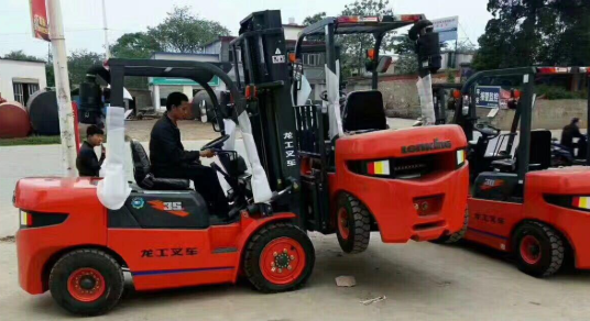 首都经济贸易大学叉车出租